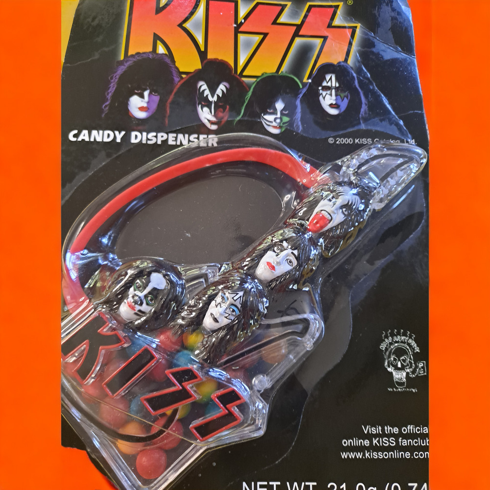 Kiss Memorabilia Candy Dispenser Sealed With Candy Shelcore 2000 - Picture 2 of 5